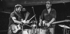 Sunrise & Good People au Piranha Bar | Le band rock électro tribal aux vibrations positives