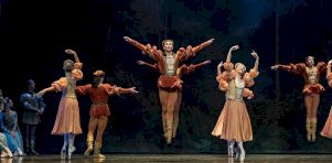 Ballet de l’opéra de Perm à Montréal | Grandiose Lac des Cygnes