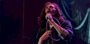 Hozier à l’Olympia | Une voix dont on s’ennuyait