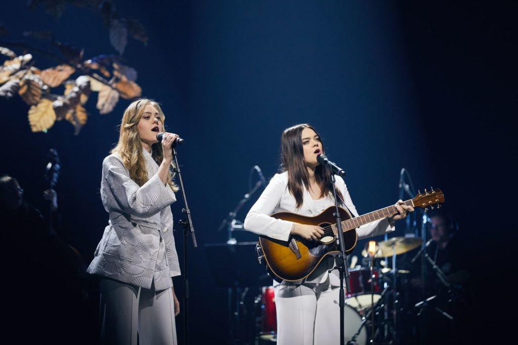 Who By Fire Quand First Aid Kit rendent hommage à Leonard Cohen