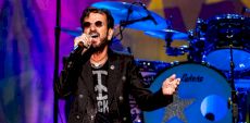 Ringo Starr à la Place Bell | 28 photos de la soirée !