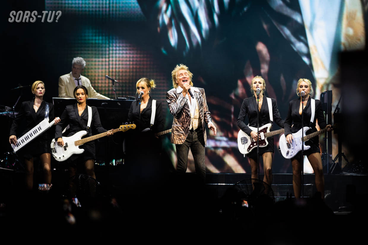 Rod Stewart in Montreal, QC – IN PHOTOS