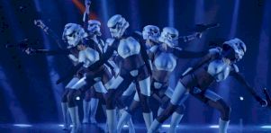 The Empire Strips Back : A Burlesque Parody au National | La force dans le sexy, pas dans l’histoire