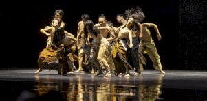 En images | Lunar Halo de la troupe de danse taïwanaise Cloud Gate