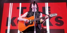 En images | The Kooks et Lovelytheband au MTelus