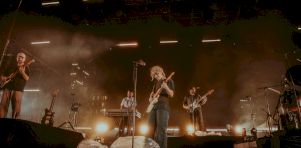 Festival International de Jazz de Montréal 2025 – Jour 7 | Men I Trust sur la Place des Festivals (en images)