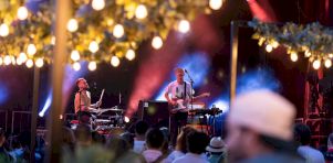Festival d’été de Québec 2025 – Jour 2 | Les scènes gratuites du FEQ : un détour qui vaut le coup