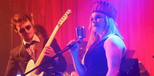 Festival International de Jazz de Montréal 2025 – Jour 7 | Un Twin Peaks Show comme une White Lodge à l’abri de l’orage