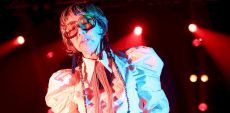 Pop Montréal 2025 – Jour 3 | En Image : Une soirée en deux temps avec TEKE::TEKE (テケテケ ) et Chanel Beads au Rialto