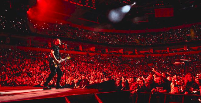 Bryan Adams