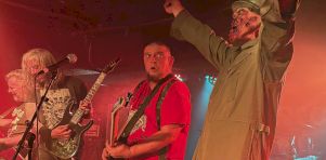 Warcall et Hiddenware au Piranha Bar │ Bal thrash avec interlude