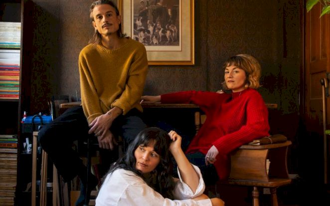 Elliot Maginot et Les soeurs Boulay