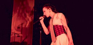 Ariane Roy célèbre un an de « Dogue » au MTelus