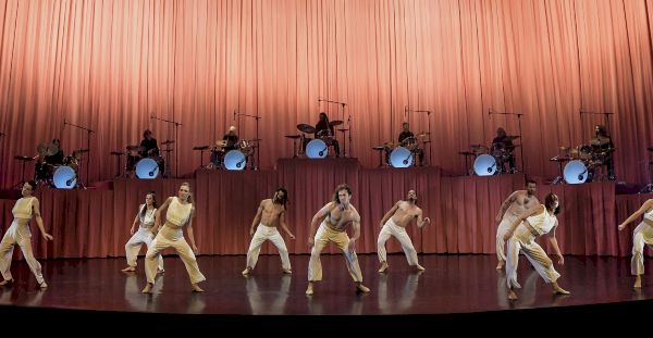 Manifesto Stephanie - Lake