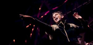 Mika à la Place Bell | Un retour flamboyant, entre nostalgie et grand spectacle