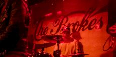 The Brokes au Théâtre Fairmount | « Too broke to Stroke? Try… The Brokes »