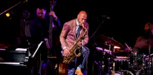 Festival International de Jazz de Montréal 2026 – Jour 5 | Le Joshua Redman Group illumine le Théâtre Maisonneuve