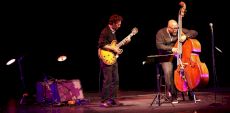 Festival International de Jazz de Montréal 2026 – Jour 10 | En images : Le duo Christian McBride et Julian Lage, Sparklmami et NAJIB and the Alter Egos