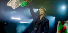 Festival International de Jazz de Montréal 2026 – Jour 8 | Saint Levant propose un show politique et joyeux sous le ciel orageux