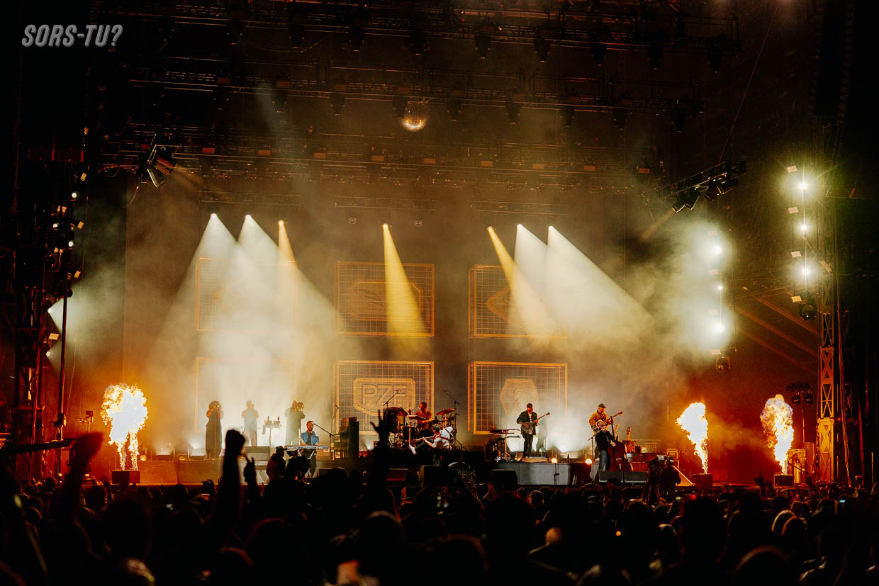 mumford and sons lasso montreal 2026 06