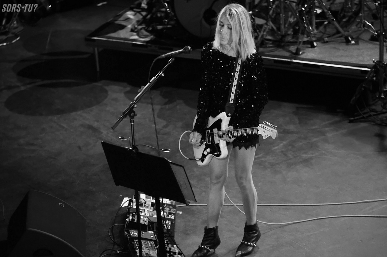 kim gordon bw montreal beanfield 2026 02
