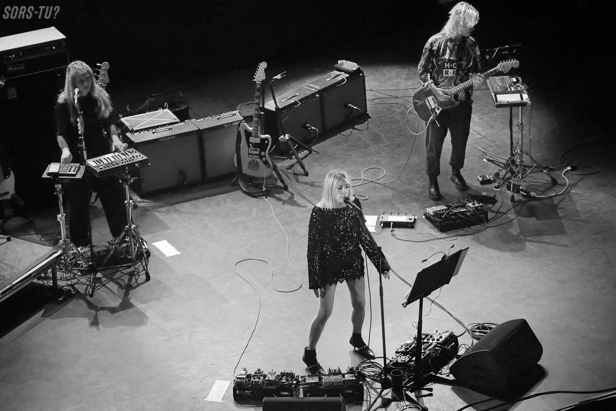 kim gordon bw montreal beanfield 2026 03