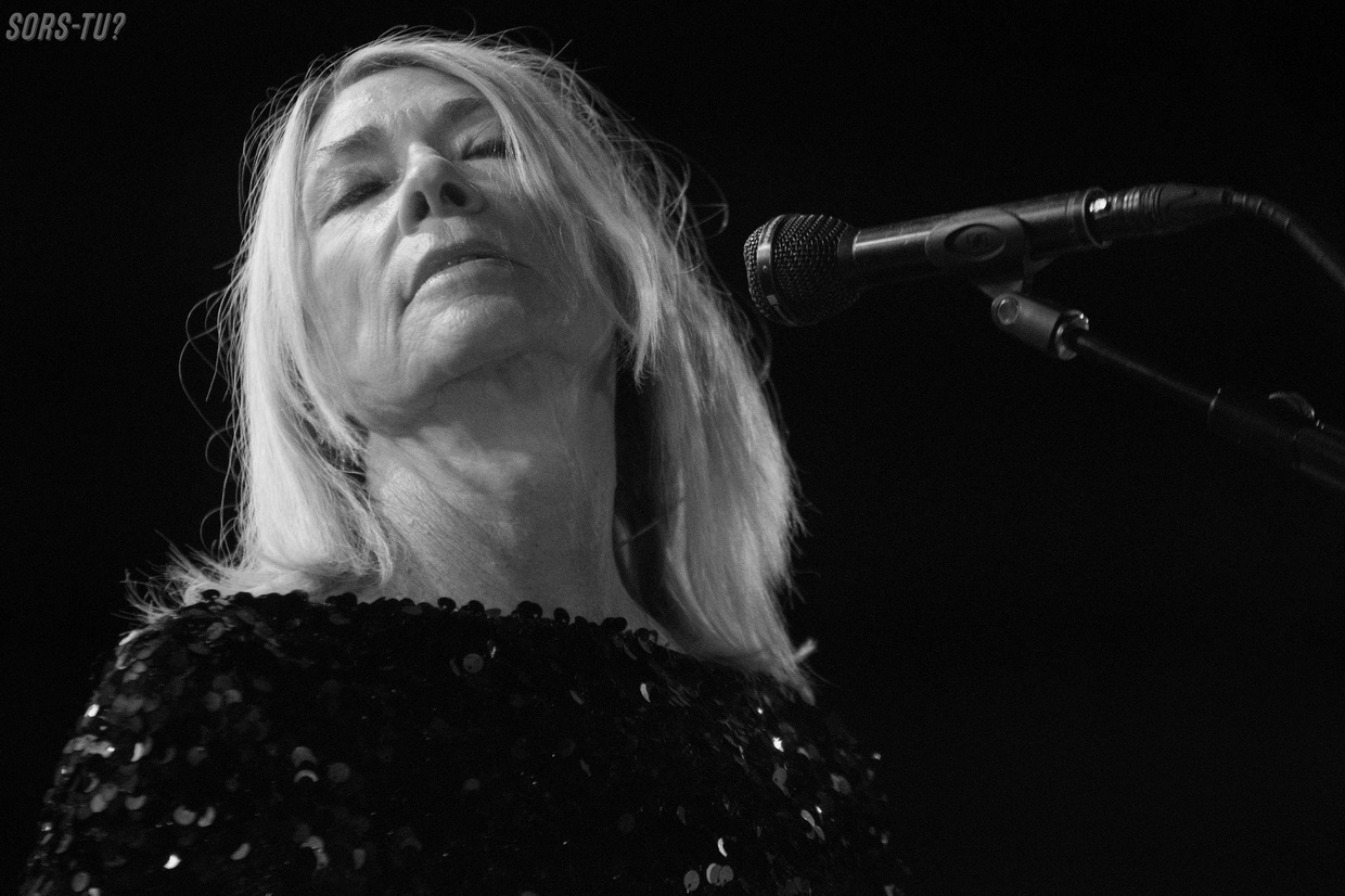 kim gordon bw montreal beanfield 2026 08