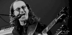 Rush au Centre Bell | Triomphal