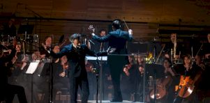 Louis-Jean Cormier et l&rsquo;Orchestre FILMharmonique à la Maison Symphonique | L&rsquo;envol des secondes et «les roches qui flottent dans le néant»