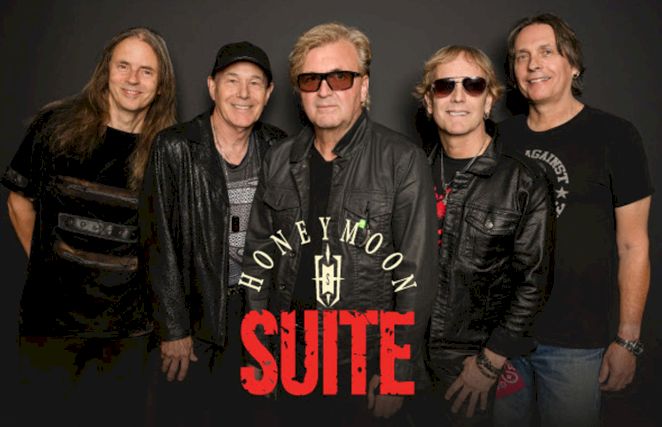 Honeymoon Suite