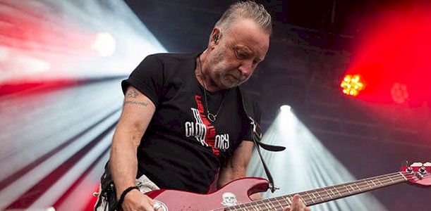 Peter Hook & The Light